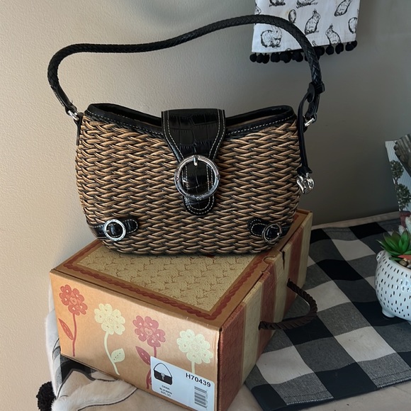 Vintage Brighton Straw Handbag. some tarnish on buckles In good condition - Picture 3 of 9